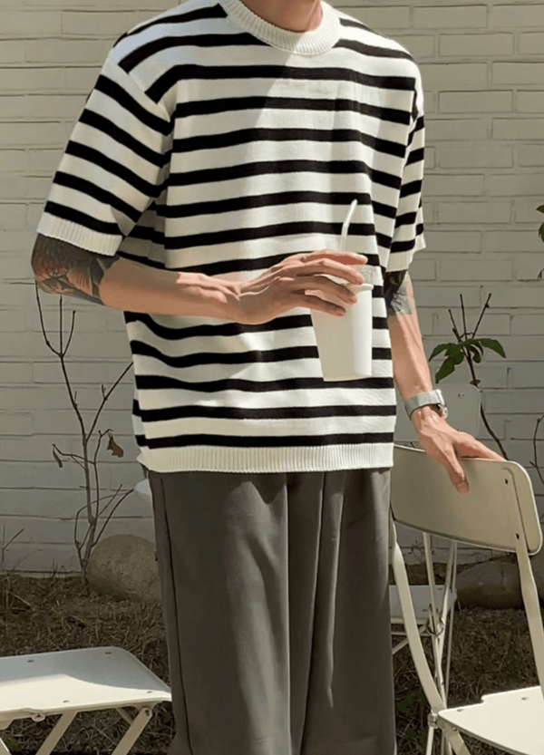 STRIPED ROUND KNIT ( 2 COLORS )