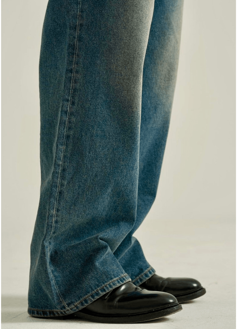 WASHED DENIM