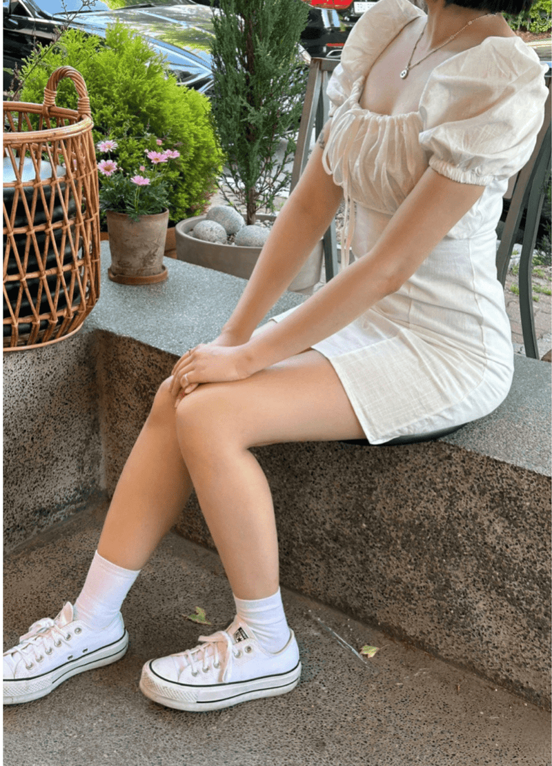 SQUARE NECK FRILL MINI DRESS ( 2 COLORS )