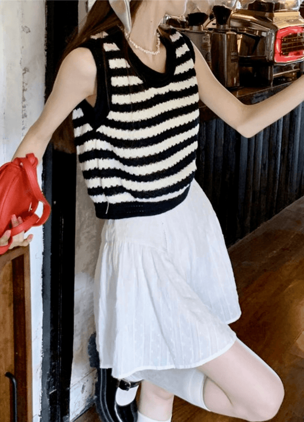 KNIT STRIPED SLEEVELESS ( 2 COLORS )