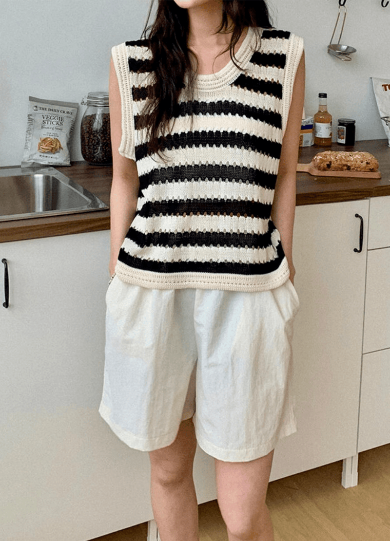 KNIT STRIPED SLEEVELESS ( 2 COLORS )