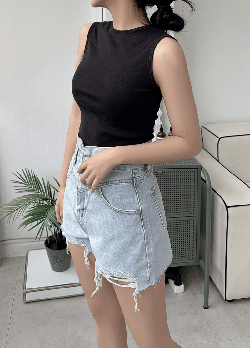 HIGH WAIST CUTTING DENIM SHORTS