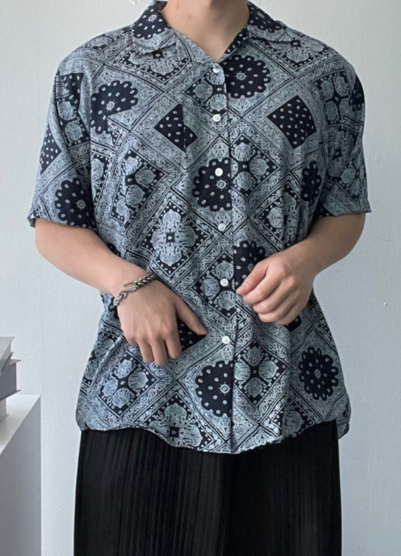 PAISLEY SHORTSLEEVED SHIRT ( 2 COLORS )