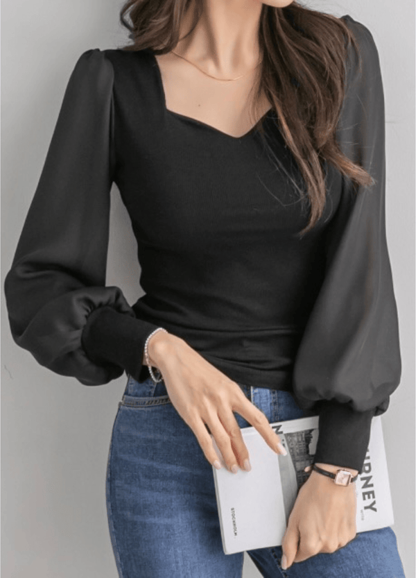 PENTAGONAL NECK BLOUSE ( 2 COLORS )