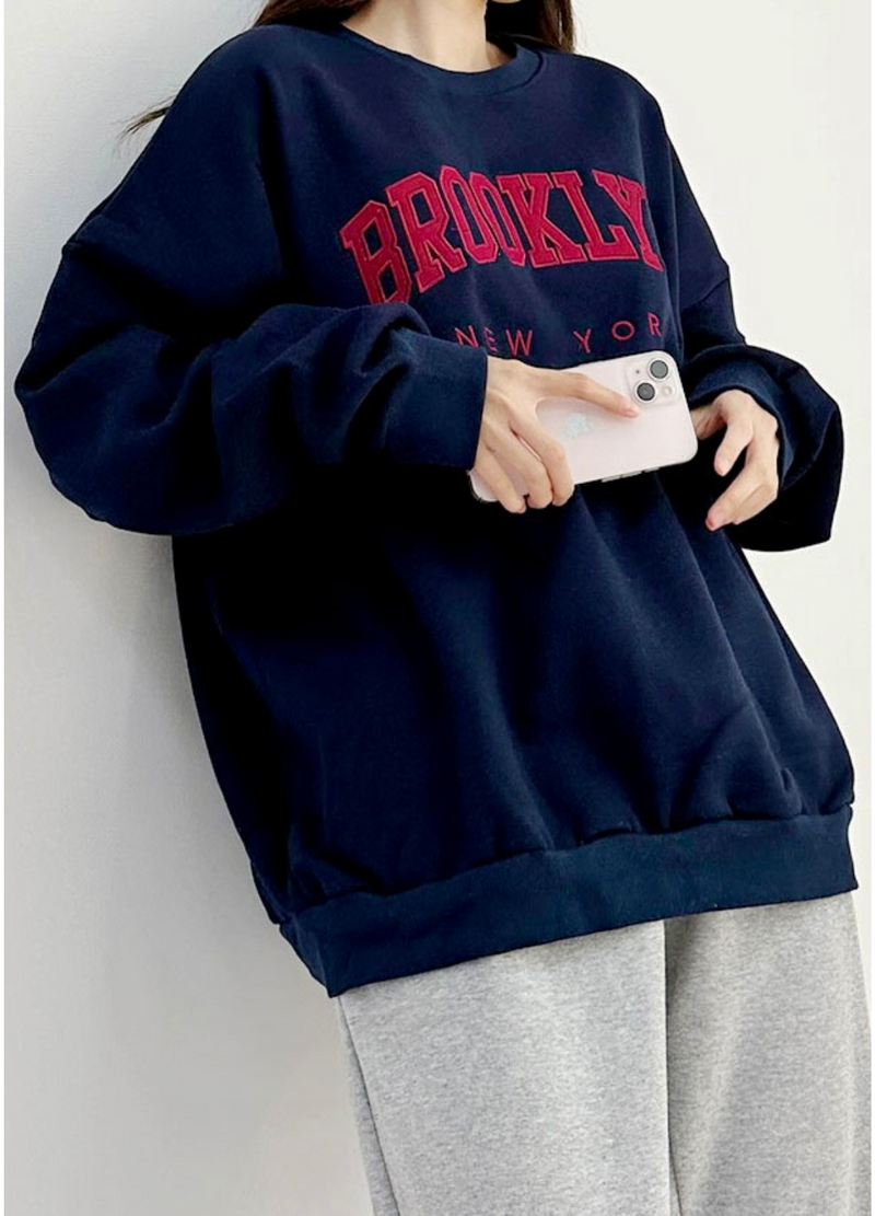 BOX FIT EMBROIDERY SWEATSHIRT ( 3 COLORS )