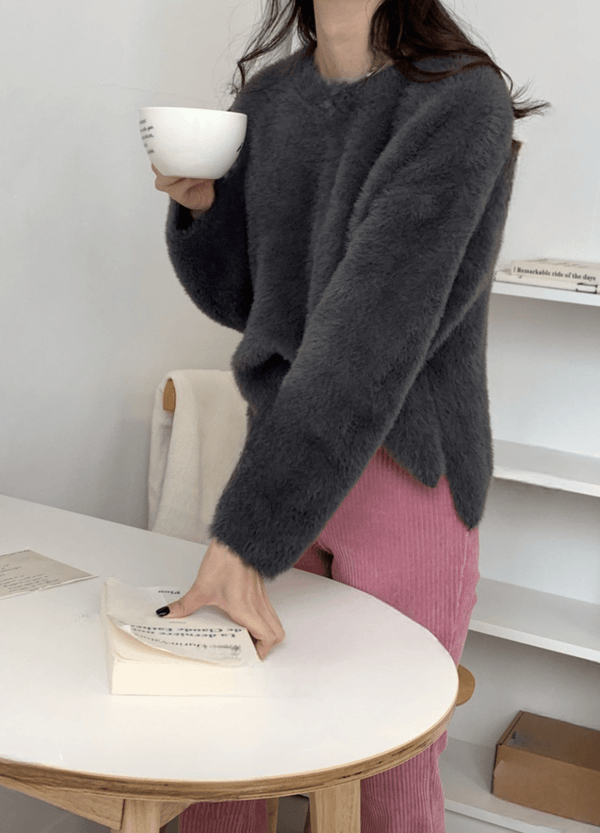 ANGORA ROUND KNIT ( 2 COLORS )
