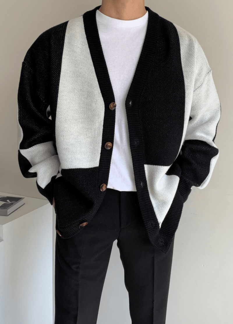 BLOCK PATTERNED CARDIGAN ( 2 COLORS )