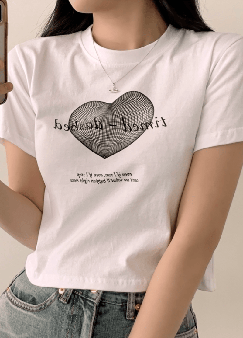 TIMED-DASHED DESIGNED CROPPED T-SHIRTS ( 3 COLORS )