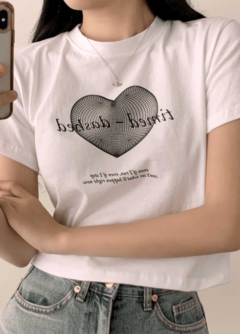 TIMED-DASHED DESIGNED CROPPED T-SHIRTS ( 3 COLORS )