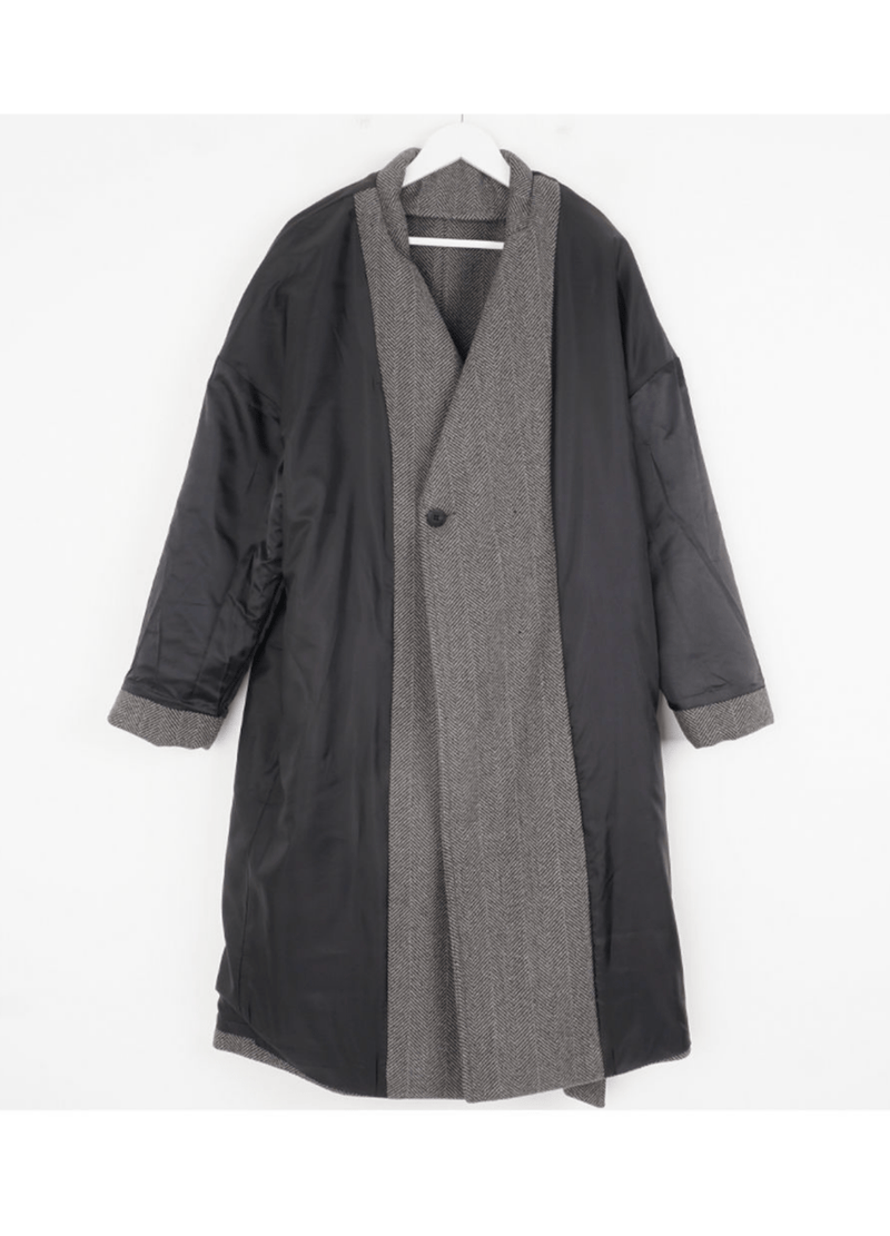 D. SLEEVE HERRINGBONE ROBE COAT