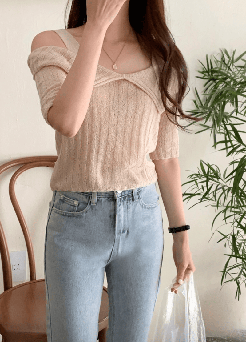 OPEN SHOULDER KNIT ( 3 COLORS )