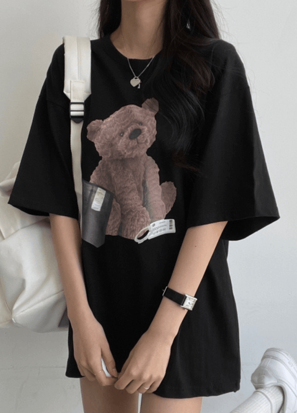 BEAR GRAPHIC OVERSIZED T-SHIRTS ( 2 COLORS )